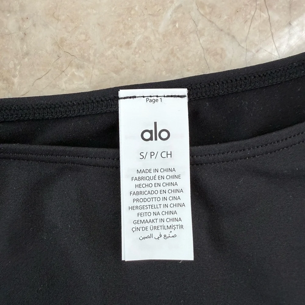 ALO Black Asymmetric Sheer Glow Long Sleeve Crop Top NWOT - Picture 5 of 6